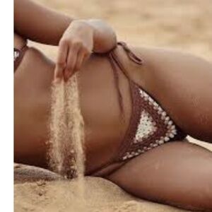 Cleonie Swim sz Medium M brown coco crochet bikini bottom